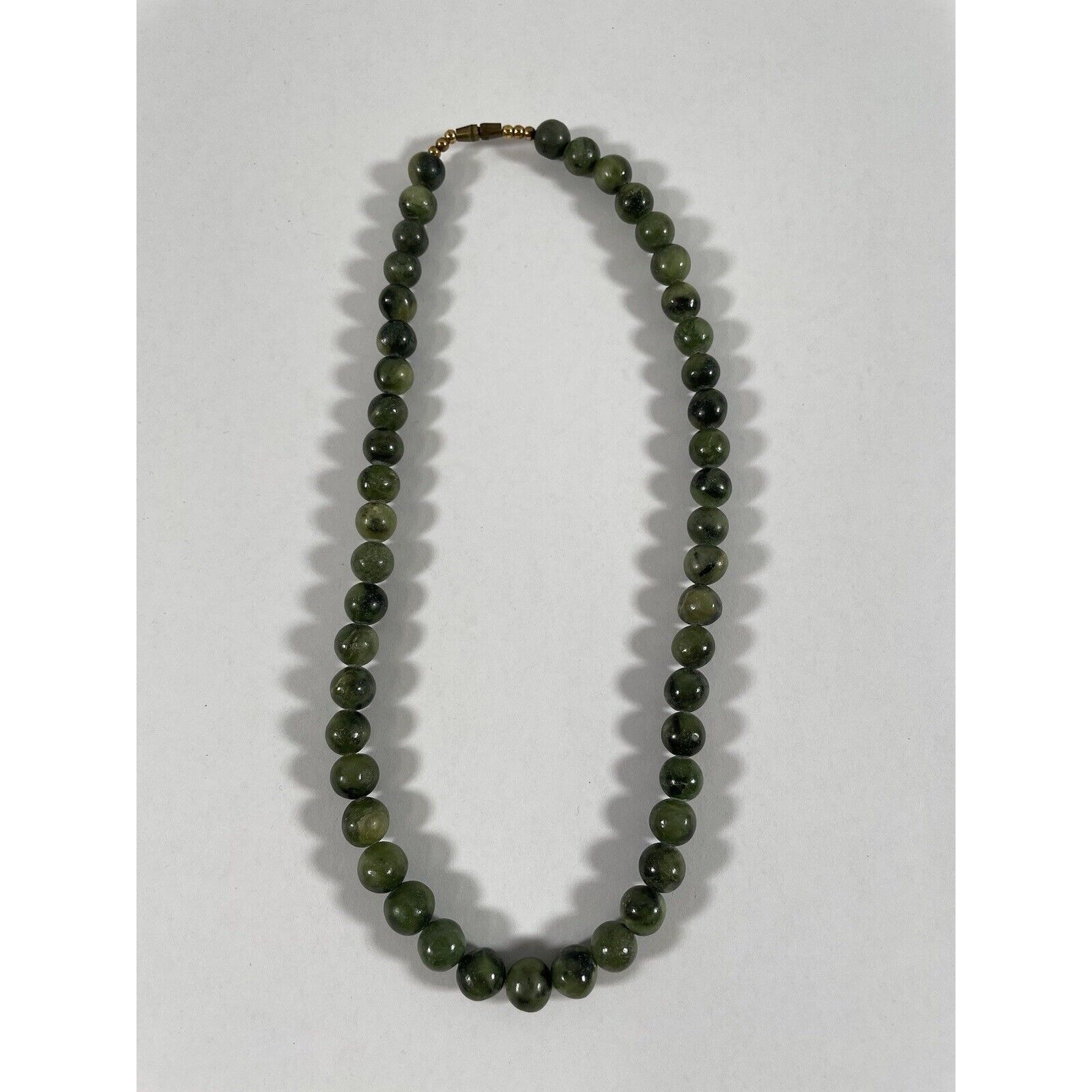 Vintage Green Jade 7 Mm Beaded Strand Necklace 50 Grams 17 Inches